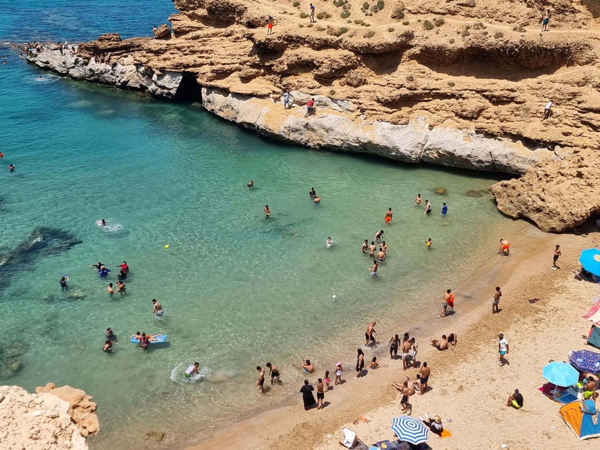 Appart Moderne Nador Al Jadid Pres De La Corniche Buitenkant foto